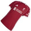 Liverpool FC hazai mez, vörös színben