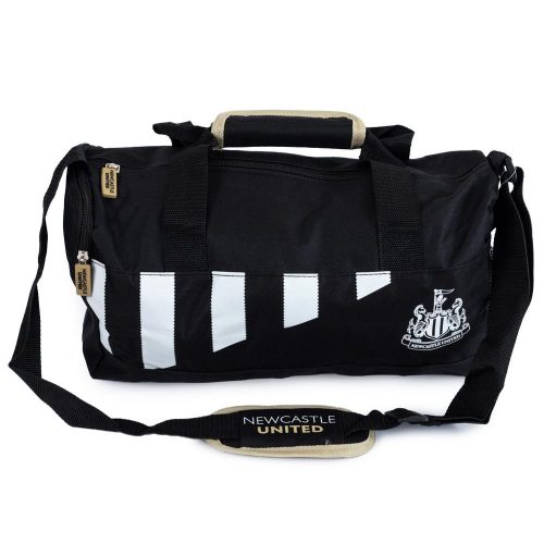 Hivatalos Newcastle United FC Sporttáska / Utazótáska – Fekete-Fehér Csíkos Dizájn